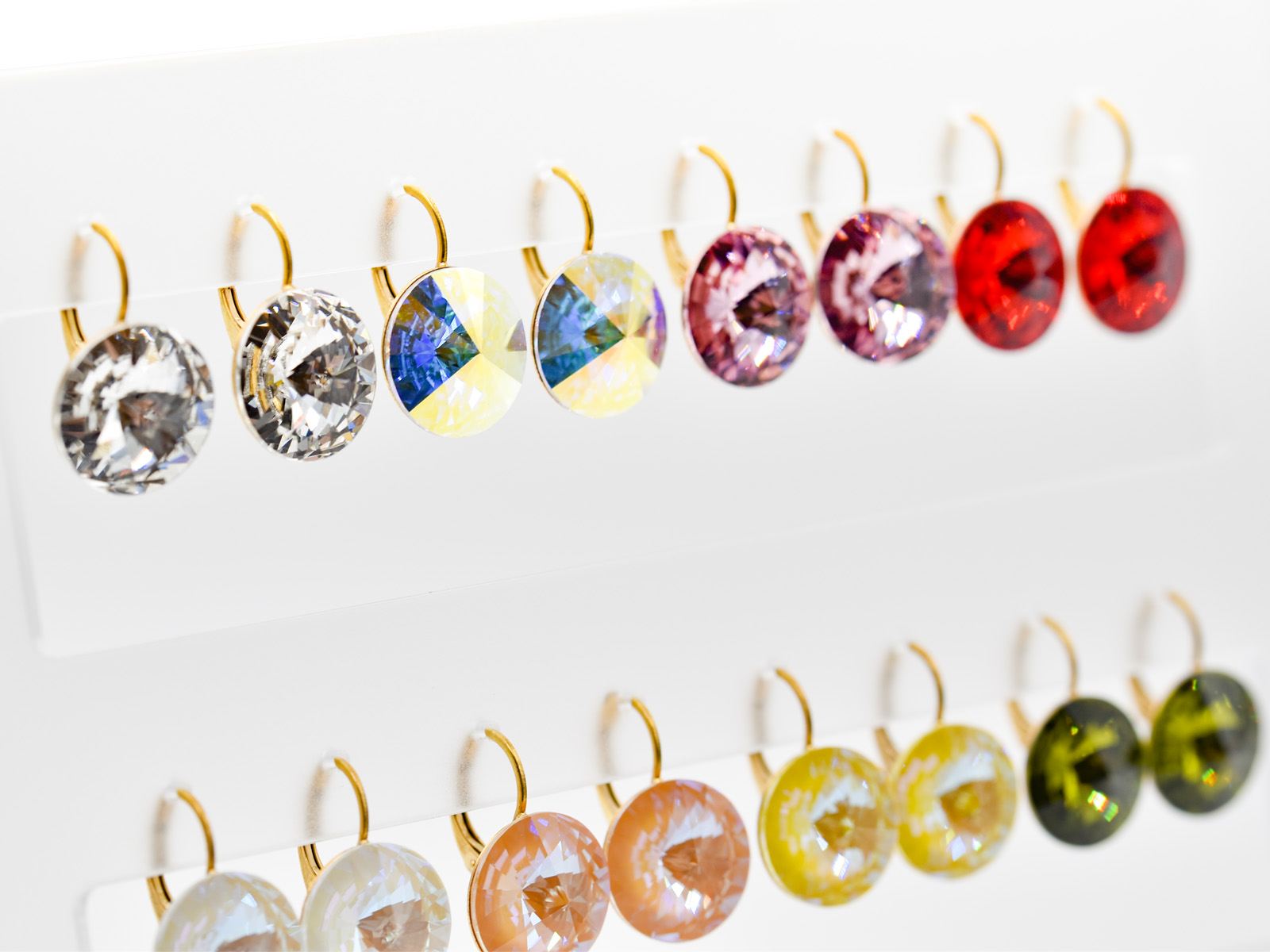 Display Ohrhänger HK14TB mit Premium Crystal in 14 mm (16 Paar) vergoldet