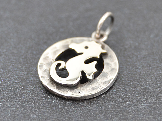 Anhänger Seepferd, gehämmert