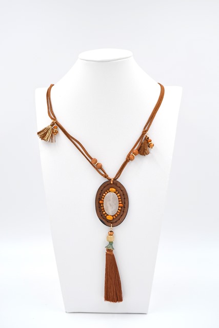 Halskette aus Leder mit Anhänger (80 cm + 7.0 cm)