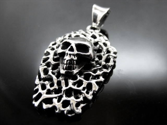 Anhänger Totenkopf