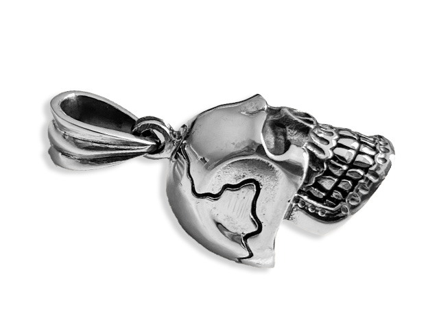 Anhänger Totenkopf