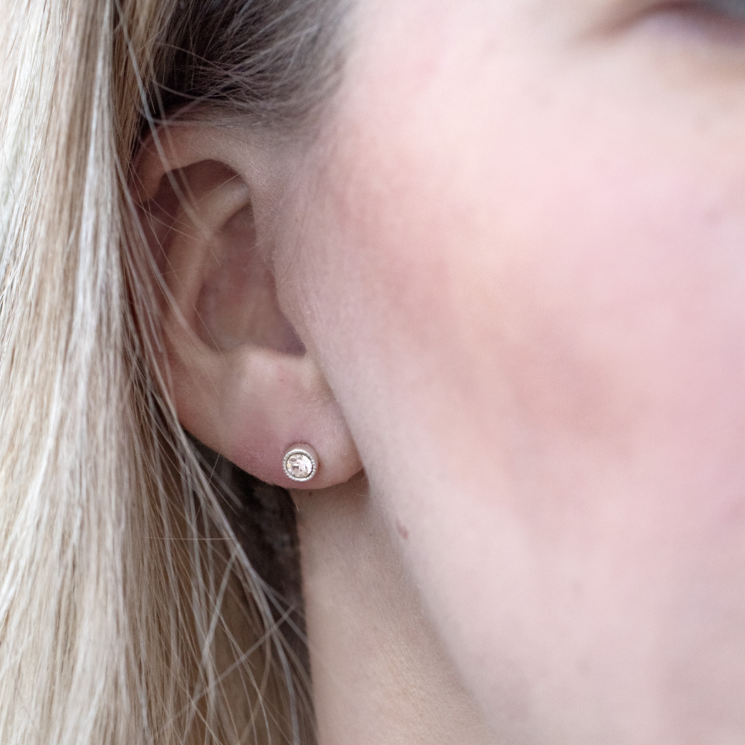 Ohrstecker OSTP24 mit Premium Crystal in 3 mm (3 Paar)