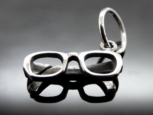 Anhänger Brille
