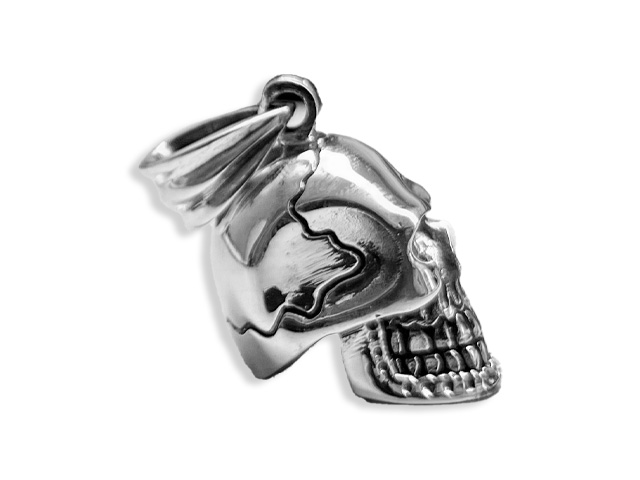 Anhänger Totenkopf