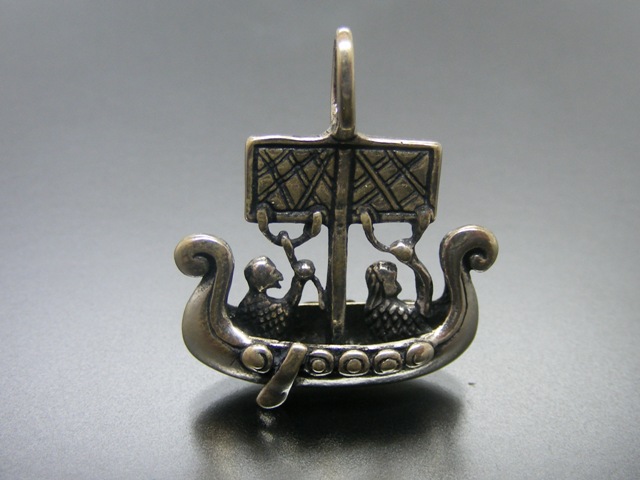 Anhänger "Wikingerschiff"