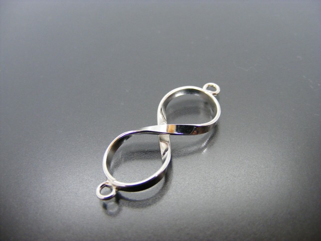 Anhänger Infinity mit Doppelöse