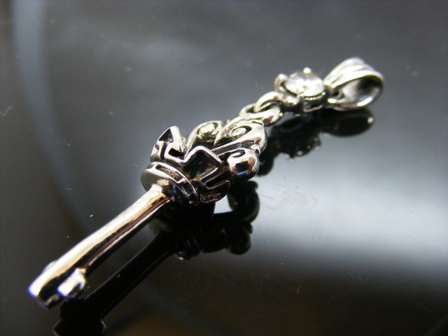 Anhänger "Schlüssel mit Zirconia"