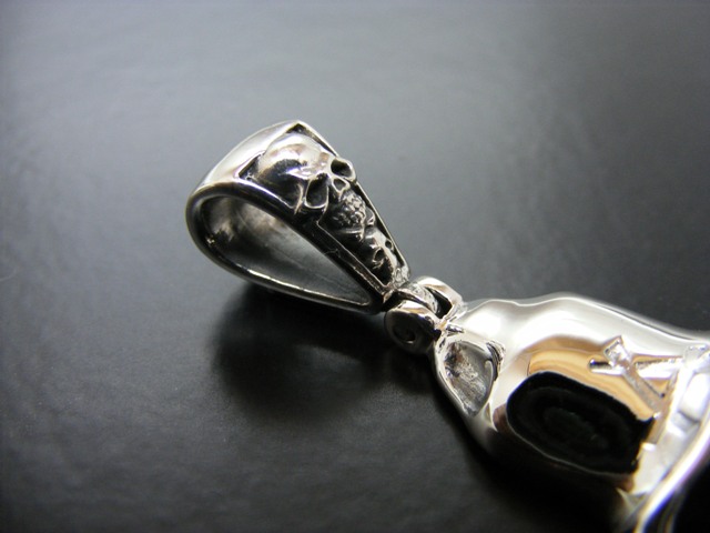 Anhänger Totenkopf mit Hut