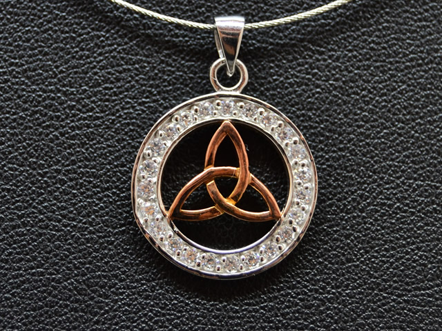 Anhänger Triskele rosévergoldet aus 925er Sterlingsilber, Zirkonia