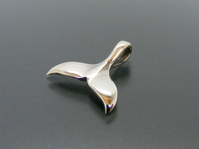 Anhänger Walflosse, schlicht