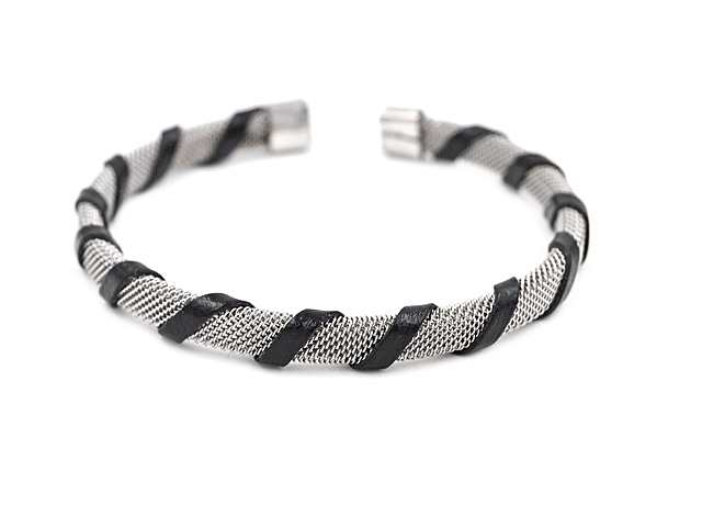 Edelstahlarmreifen "Mahan"